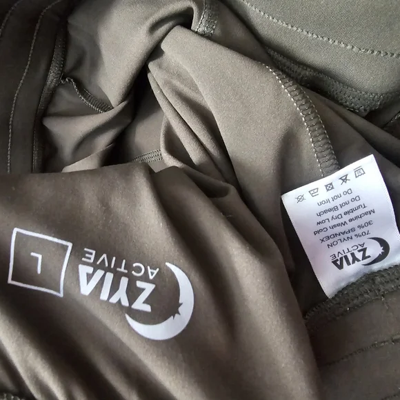 ZYIA Green Olive Peak Short Joggers Sport Zip Ankle Drawstring Waist Sz Large - Picture 5 of 5